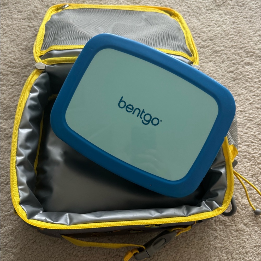 Bentgo Bundle Blue Lunch Box + Lunch Bag for Kids
